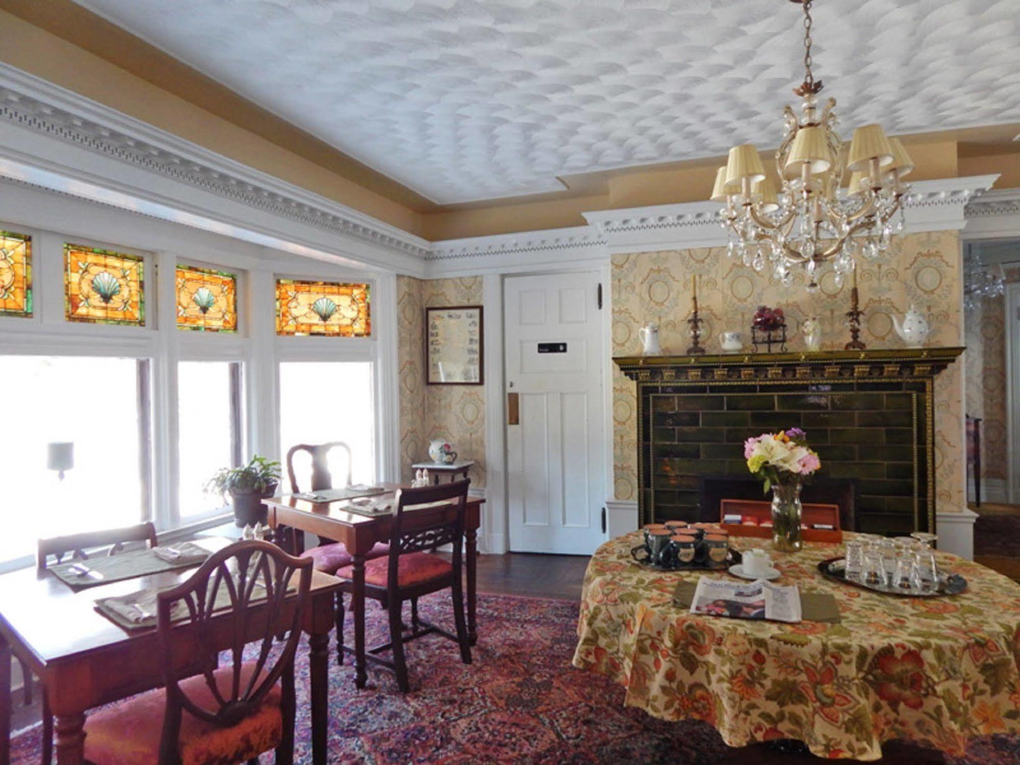 Manor House Bed & Breakfast Norfolk Экстерьер фото